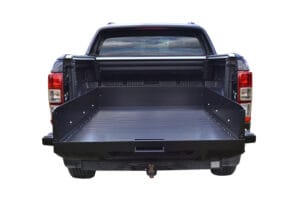 Slide-out cargo tray for Amarok Sliding cargo tray in a Volkswagen Amarok Ute