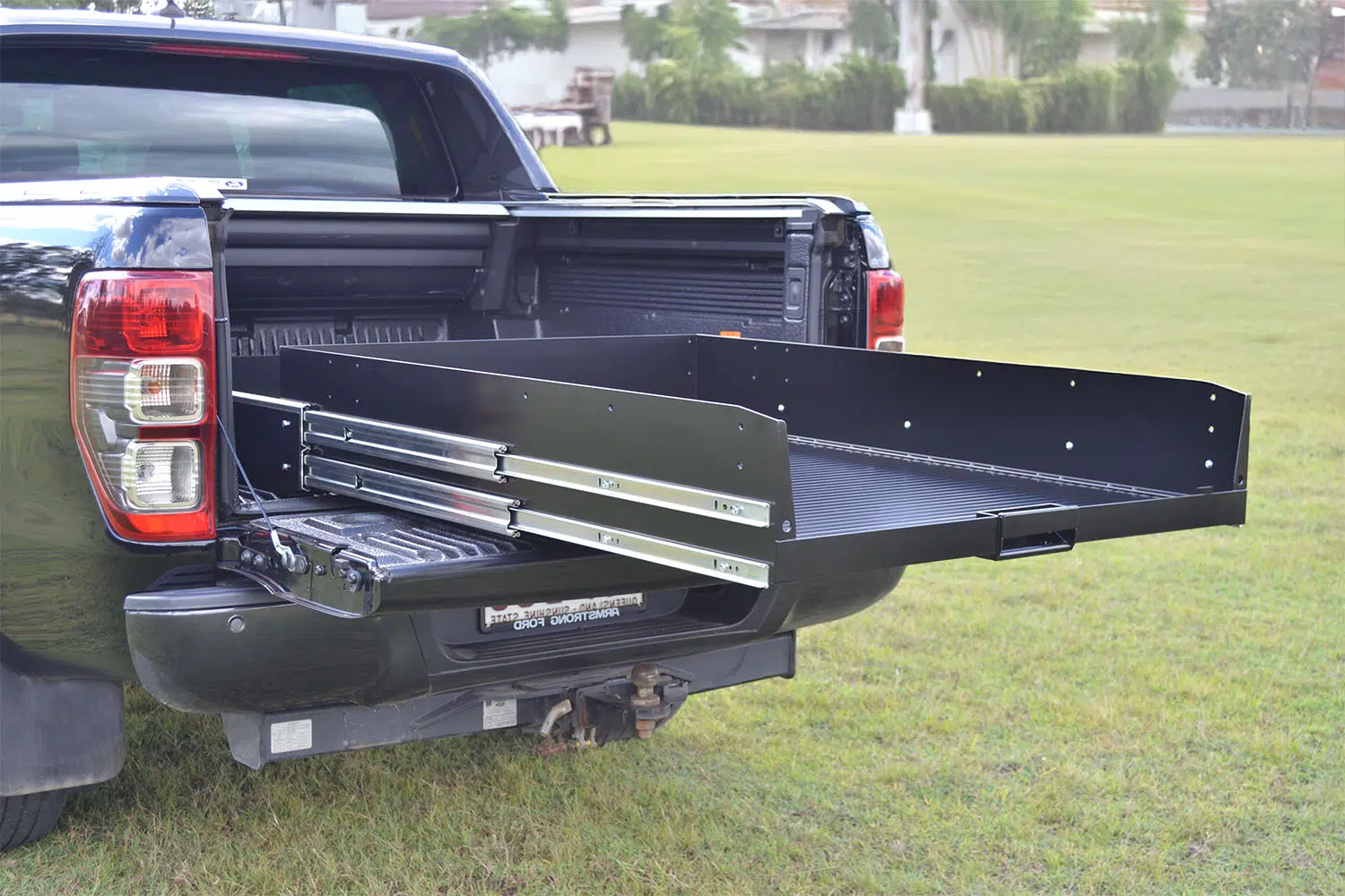 Ute tub slide for Navara, Ranger, Hilux, Amarok